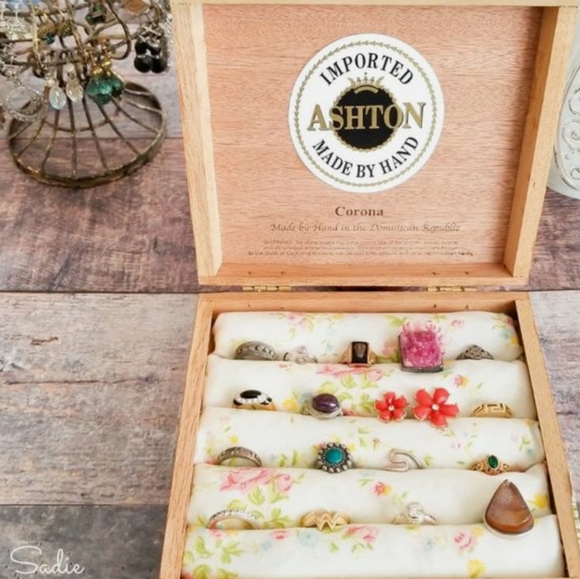Cigar Box - Picture 4 of 4